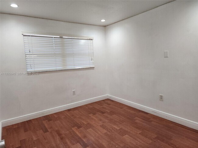 Building Photo - 15639 SW 73rd Cir Terrace