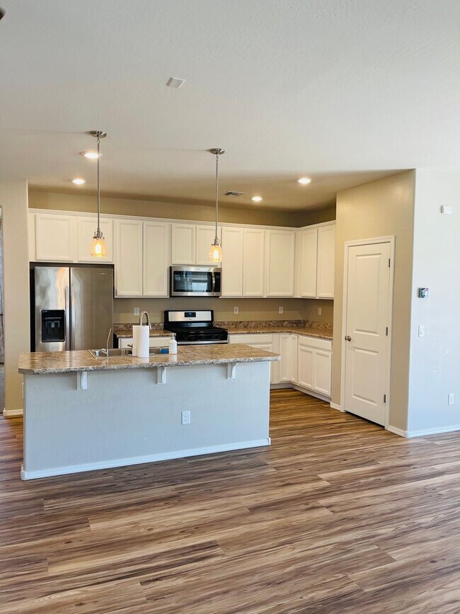 Building Photo - READY TO VIEW NOW! Recently Remodeled 3 Be...