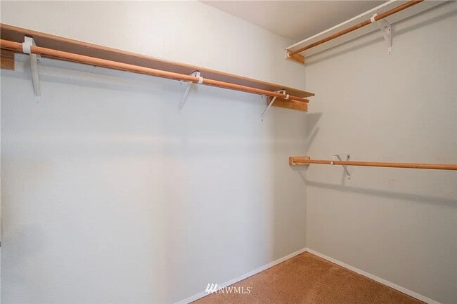 Building Photo - 3 Bed 2 Bath Graham Home w/ Beautiful Kitc...