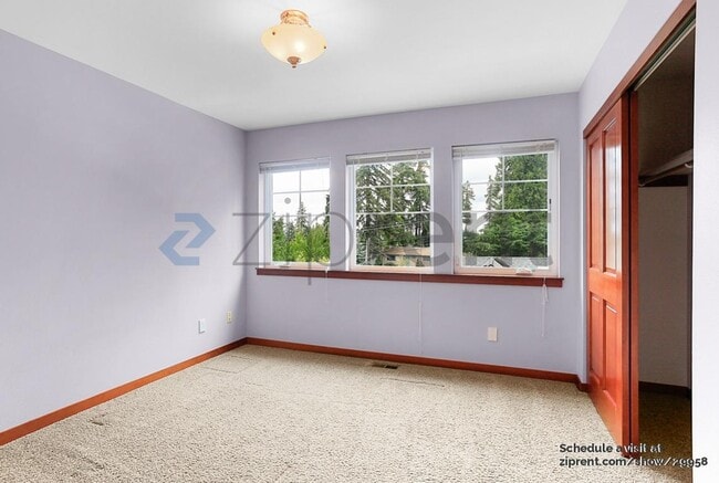 Building Photo - 16225 Simonds Rd NE