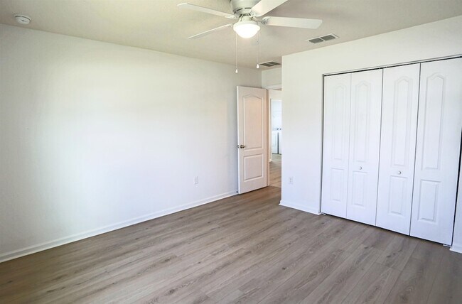 Building Photo - 56 Green Palm Ct