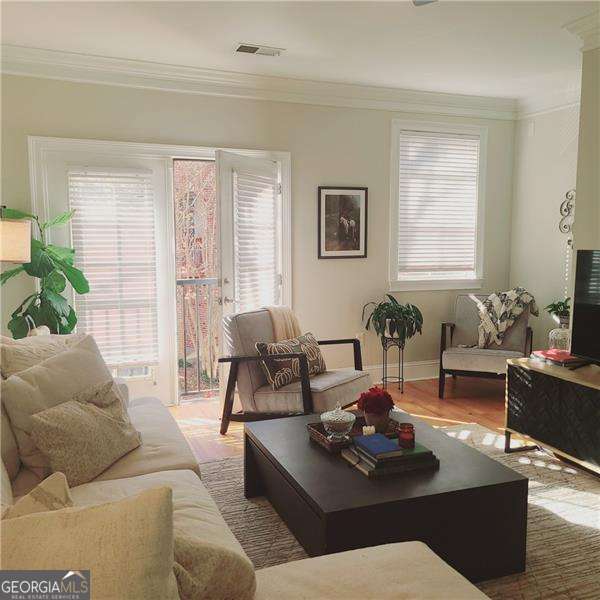 Building Photo - 5510 Glenridge Park NE