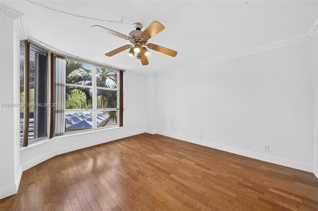 Building Photo - 3600 Mystic Pointe Dr