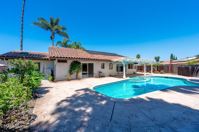 Building Photo - 208 Deerwalk Pl