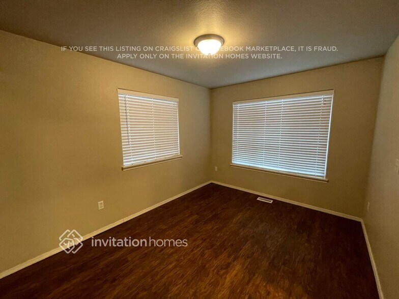 Building Photo - 7420 46th Pl NE