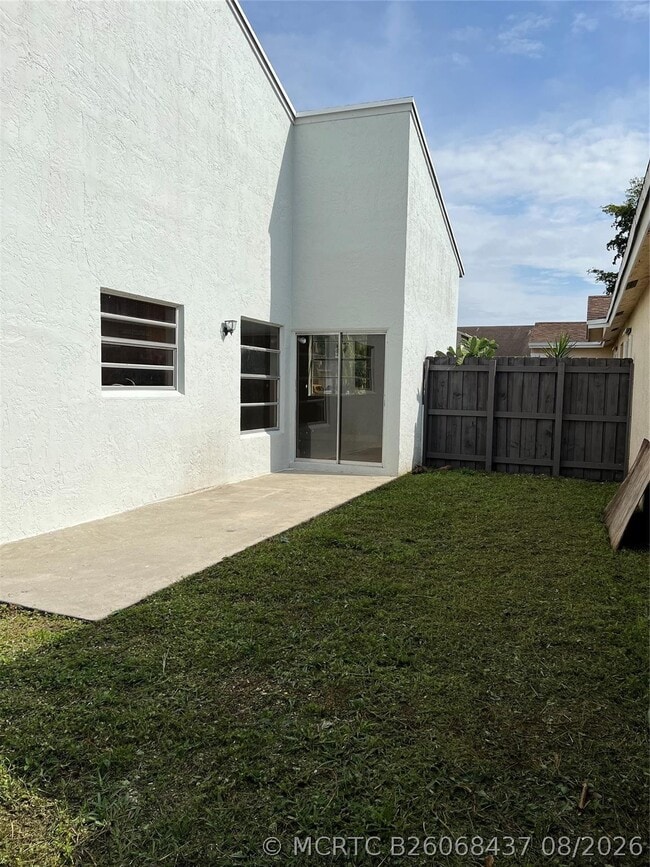 Building Photo - 8265 NW 192nd Terrace