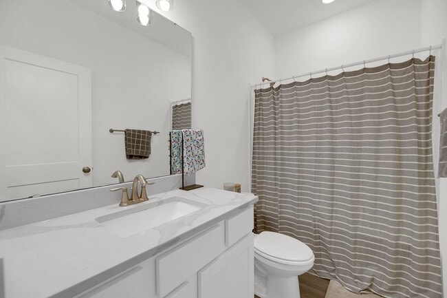 Building Photo - Gorgeous West Ashley Town home!