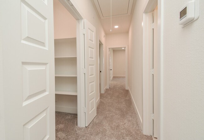 Building Photo - 16559 Oasis Glade Dr