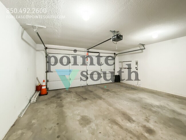 Building Photo - 5917 N Bay Point Dr