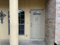 Building Photo - 9903 Crystal Ct