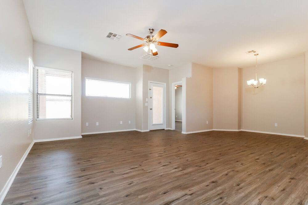 Building Photo - 17792 W Paradise Ln