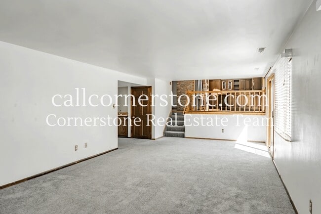 Building Photo - 3427 Clubheights Dr