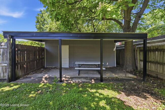 Building Photo - 1219 Becker Ave