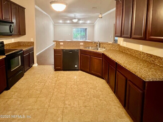 Building Photo - 13886 Wild Hammock Trail