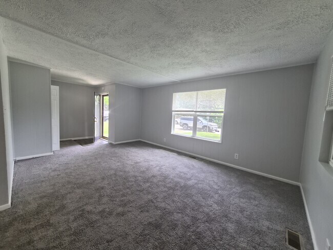 Building Photo - 4708 Payton Ave