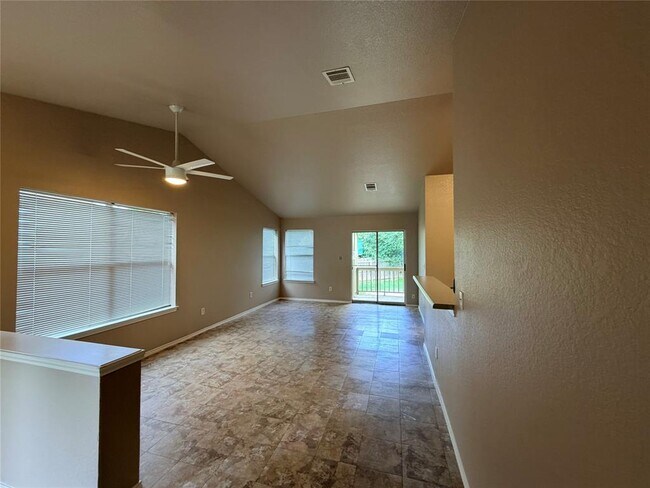 Building Photo - 2904 Whisper Oaks Ln