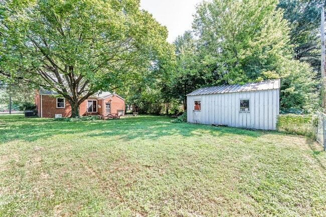 Building Photo - In The Heart Of RVA, close to VCU, Fan, Carytown & More