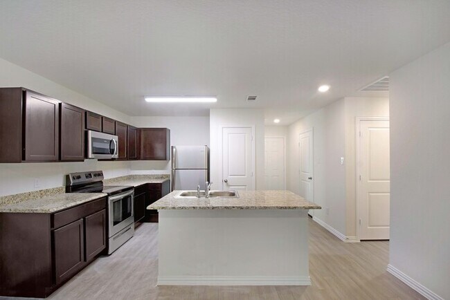 Building Photo - 2915 Bourland St