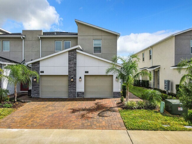 Building Photo - Beautiful 2-Bedroom, 2-Bath Furnished Condo in ChampionsGate Resort – Furniture Optional!
