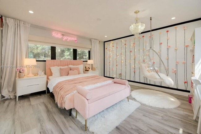 Building Photo - 40 S Prospect Dr