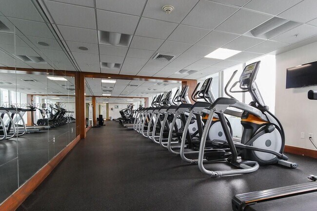 Building Photo - 41 SE 5th St