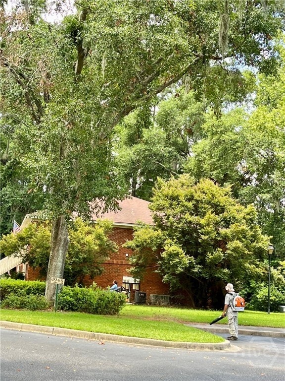 Building Photo - 19 Colony Park Dr