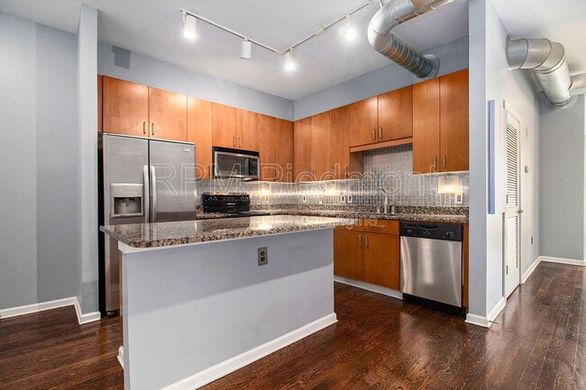 Building Photo - 5300 Peachtree Rd