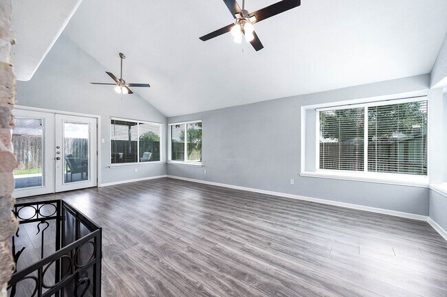 Building Photo - 20502 Cocoplum Dr