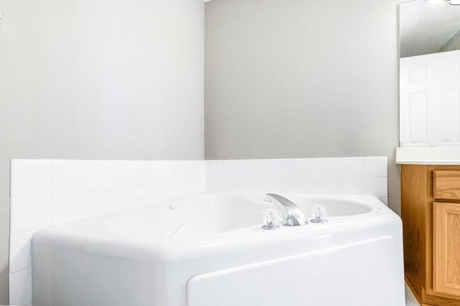 Building Photo - 10514 8th Ave N