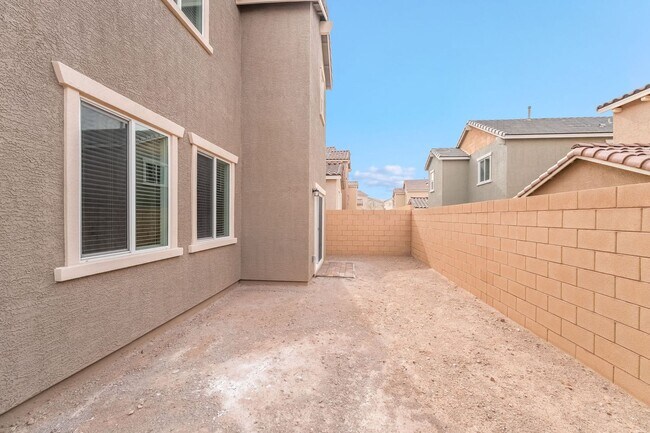 Building Photo - Goregous Brand New 4 Bedroom For Lease!