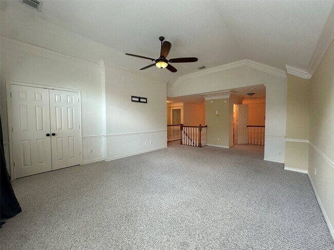 Building Photo - 3206 Oakland Dr