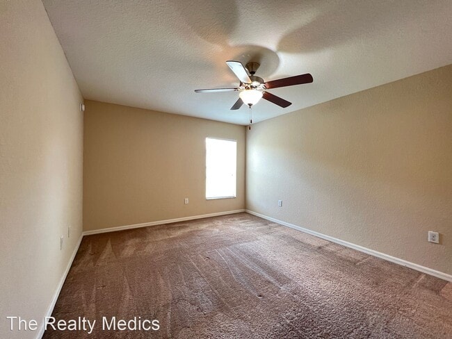 Building Photo - 3 br, 2 bath House - 4815 Summerfield Cir