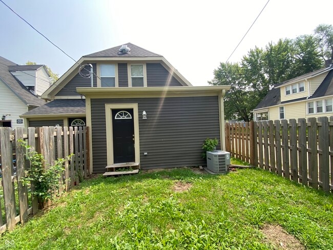 Building Photo - 1756 S Delaware St
