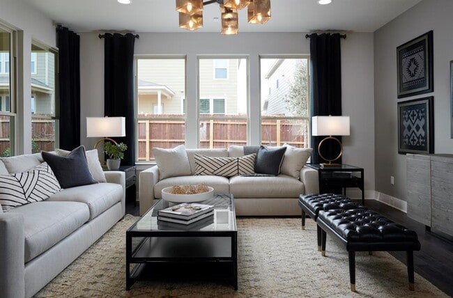 Building Photo - 112 Leon Loop