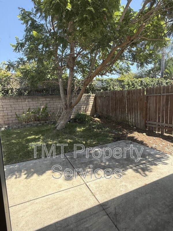 Building Photo - 2742 La Purisima Ave