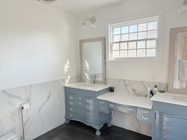 Master Bath - 9 Winthrop St