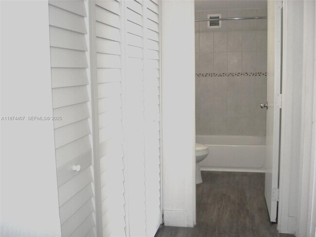 Building Photo - 16450 NW 2nd Ave