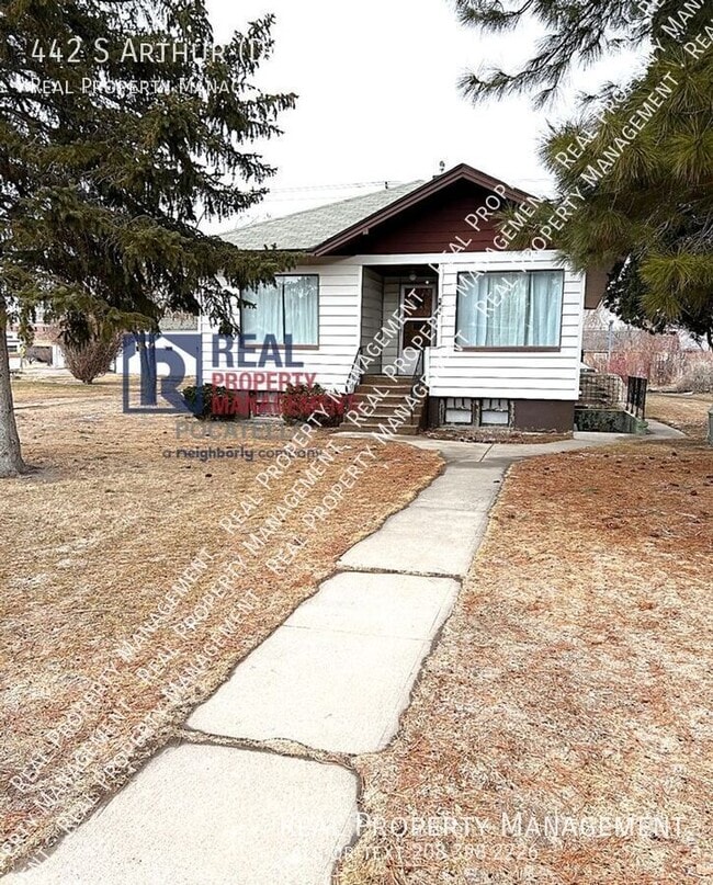 Building Photo - 442 S Arthur Ave