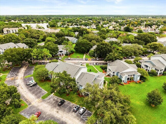 Building Photo - 2592 Grassy Point Dr