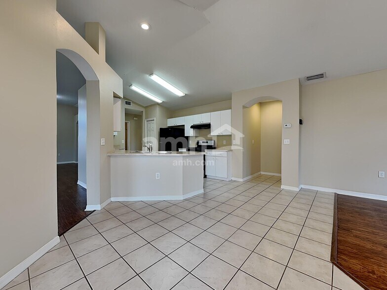 Building Photo - 29643 Morwen Pl