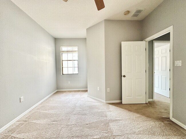 Building Photo - 4129 Via Piedra Cir