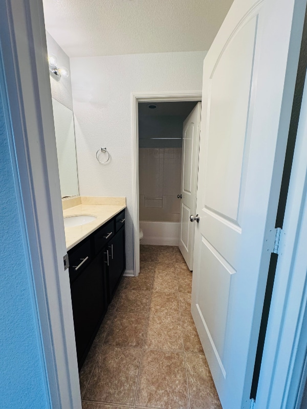 Building Photo - 1460 Mockingbird Ct