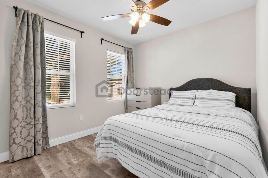 Building Photo - 4114 N Nebraska Ave