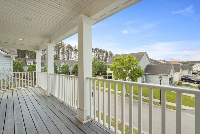 Building Photo - Come Home Smiling to This Beautiful 3-Bed, 3-Bath in Port Wentworth!