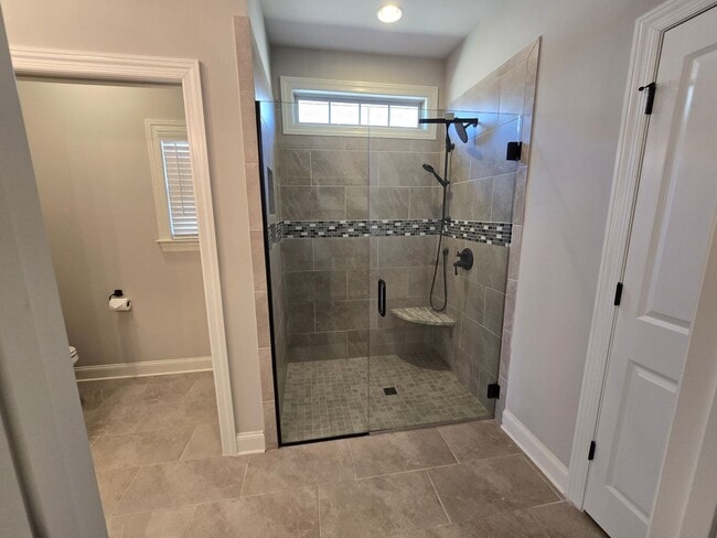 Building Photo - Gorgeous 3 Bedroom, 3 Bath Home Built in 2021- Madison, Alabama