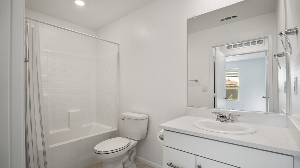 Building Photo - 11265 Skyvista Dr