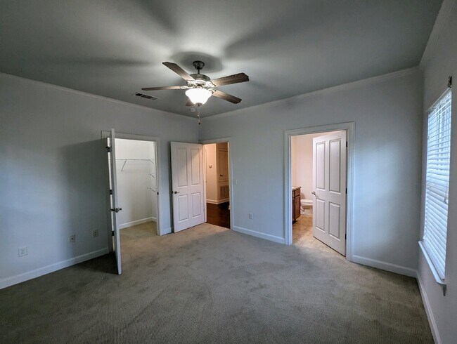 Building Photo - 47 Private Rd 3057