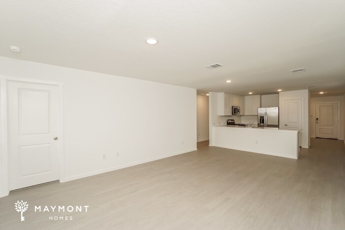 Building Photo - 2416 Shady Grv