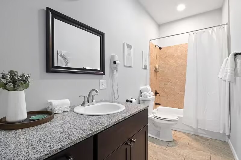 Building Photo - 3302 California Ave