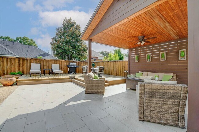 Building Photo - 15838 Red Hill Trail
